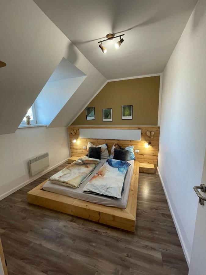 Bullsliving Seeapartment 3 Am Corso Velden am Worthersee Bagian luar foto